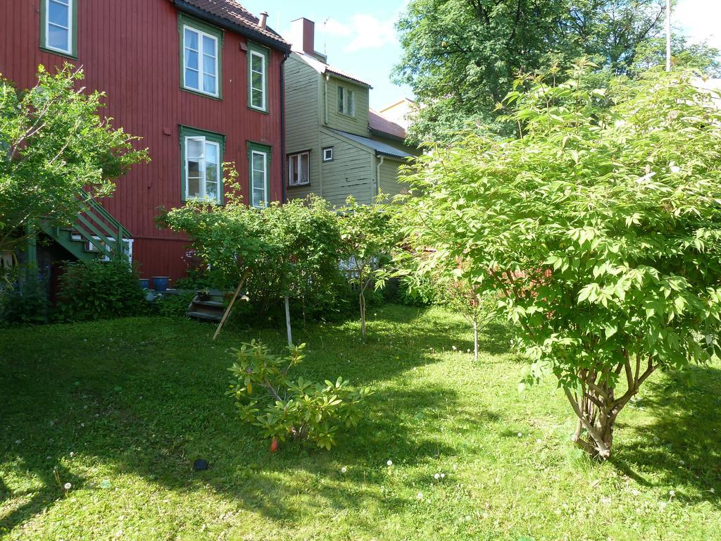 Red Old House Tromso Apartment Номер фото