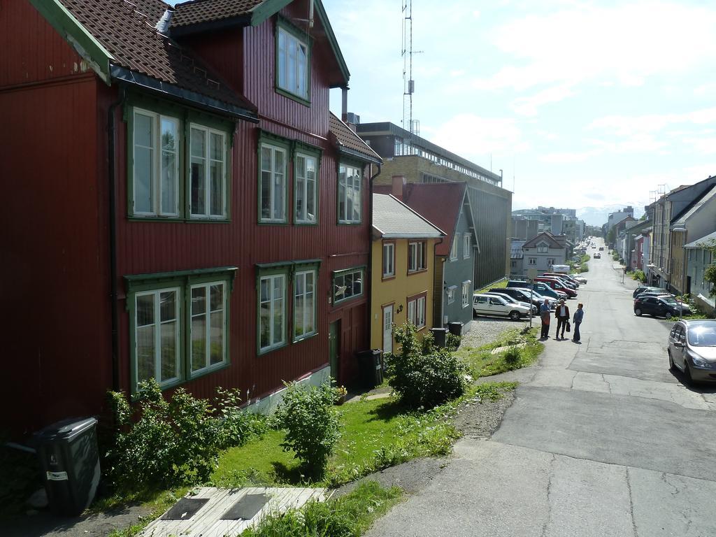 Red Old House Tromso Apartment Номер фото